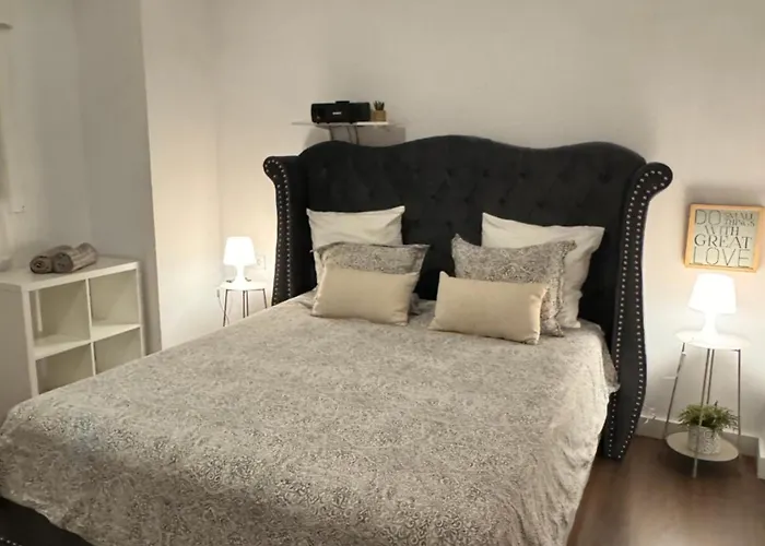 Apartment With Private Rooftop And Cinema Room